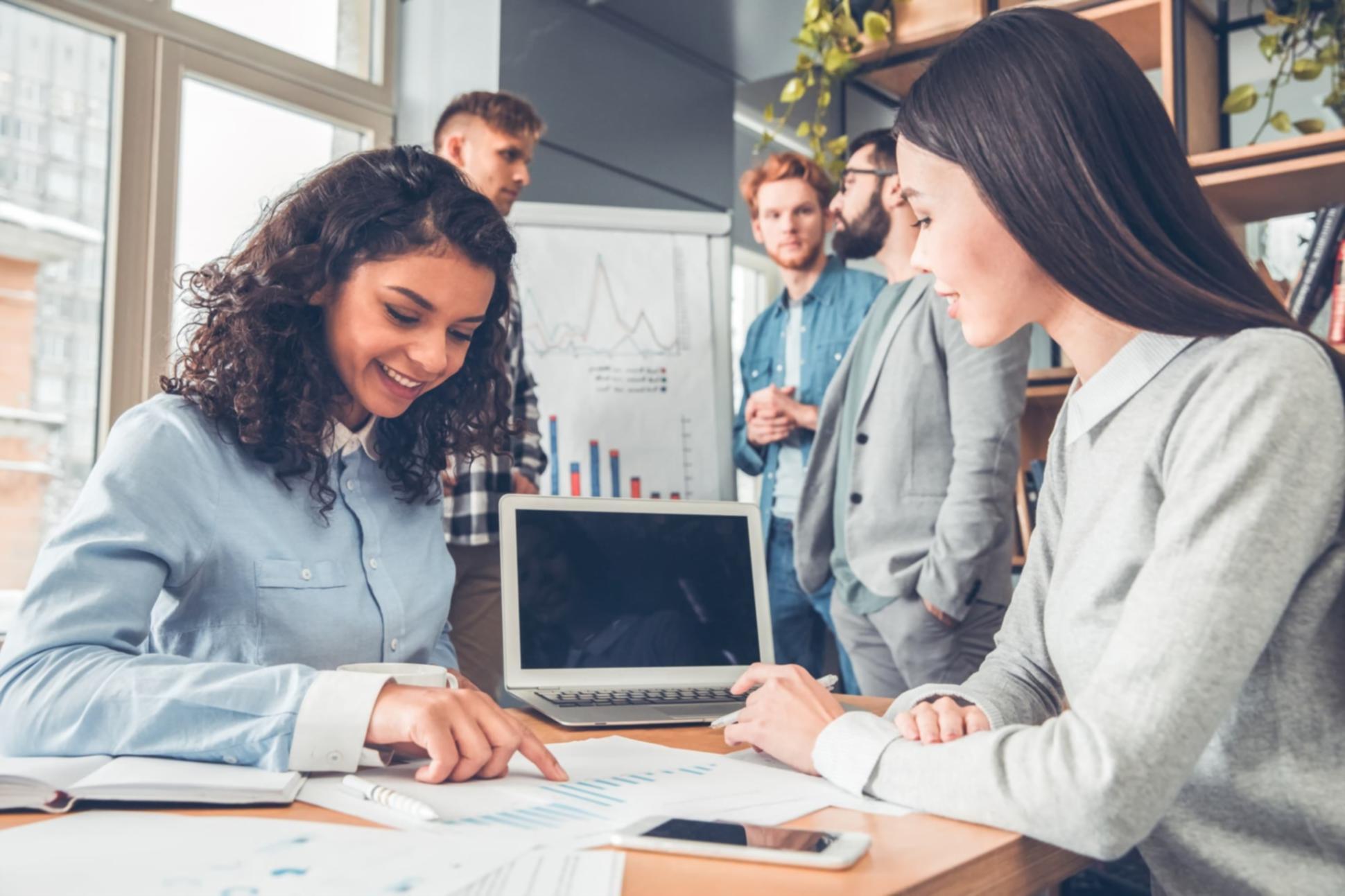 Visualisierung des Lernprozesses mit strukturierten Modulen und praktischen Übungen